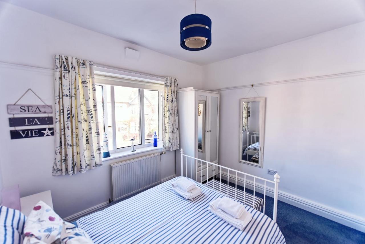 The Shoreline Retreat Apartment Lytham St Annes Exterior foto